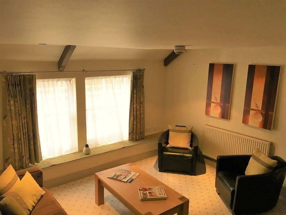 The Highworth Hotel Swindon Dış mekan fotoğraf