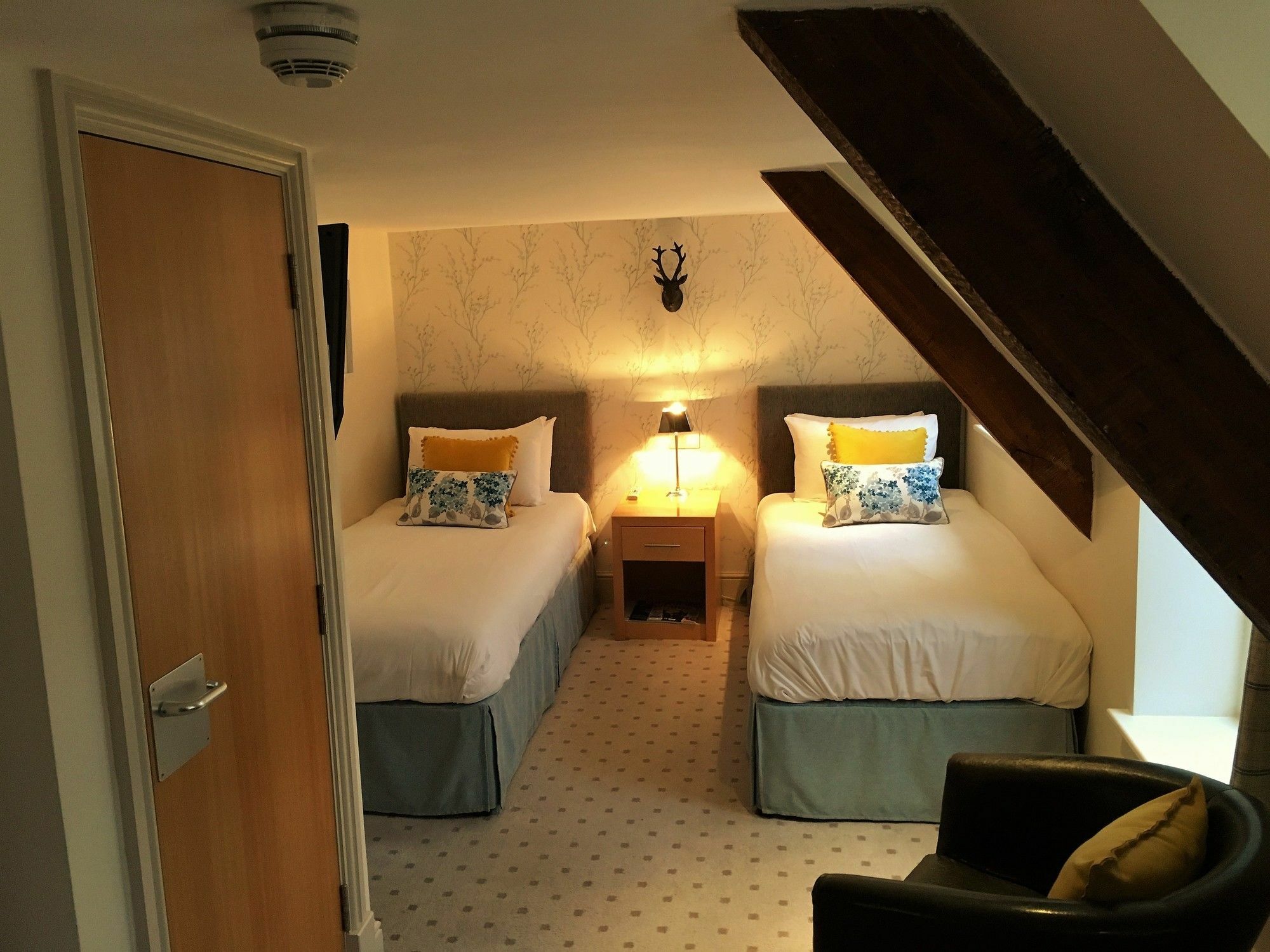 The Highworth Hotel Swindon Dış mekan fotoğraf